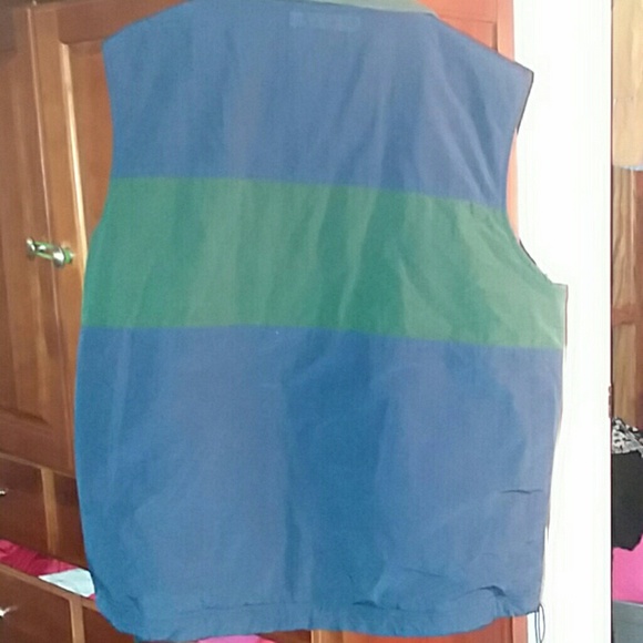 Men's revirsable water resistant vest - Picture 3 of 6